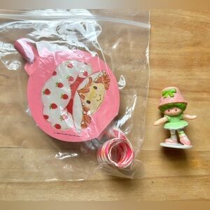 80s Strawberry Shortcake Line Chiffon Figure and Party Horn